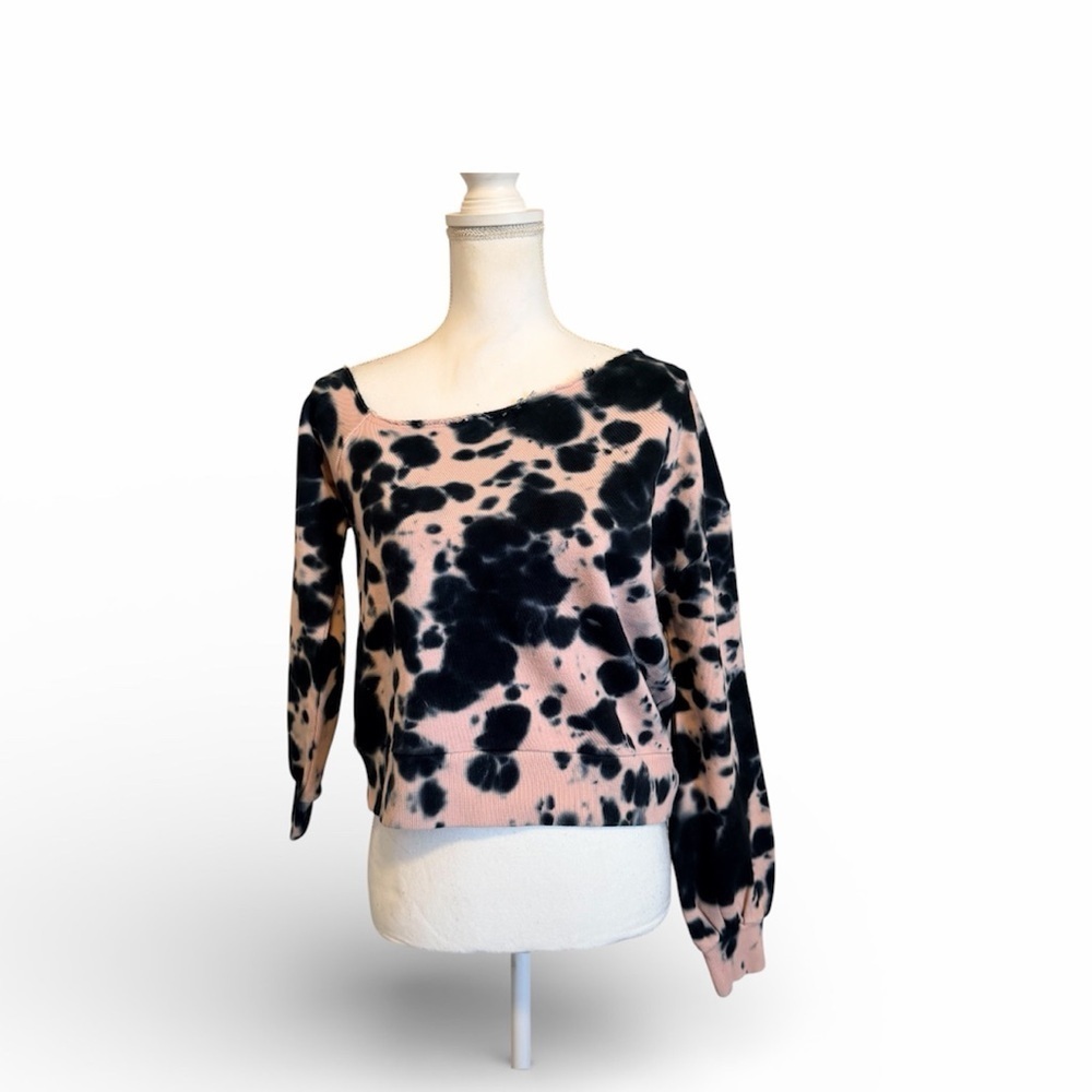 NWT Revolve 525 off the shoulder tie dye women's sweater oversized size small